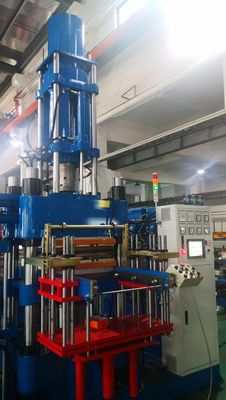 200Ton μηχανή Τύπου μηχανών σχηματοποίησης εγχύσεων υψηλής ταχύτητας για το μονωτή σιλικόνης